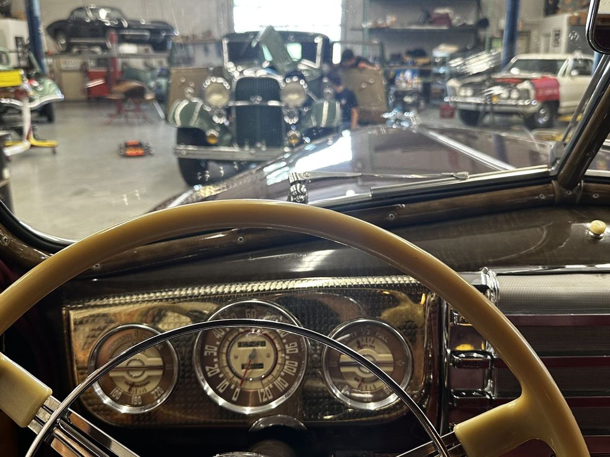 Prewar instrument panel and steering wheel, rewired during restoration